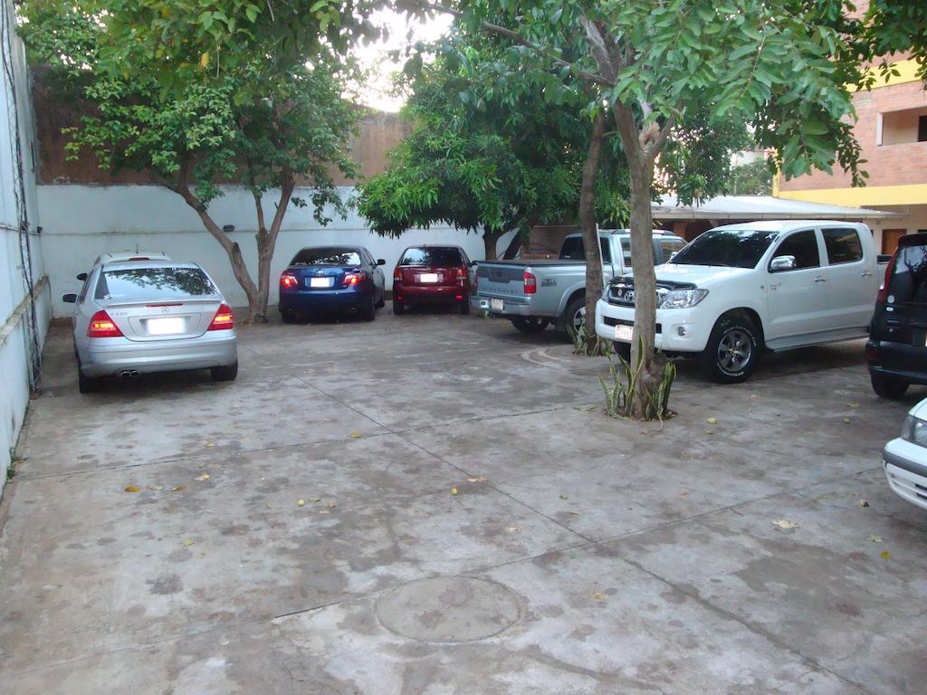 Terwindt Hotel Encarnación Exterior foto